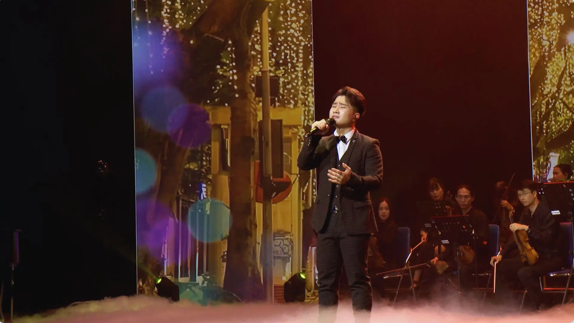 Im lặng đêm Hà Nội